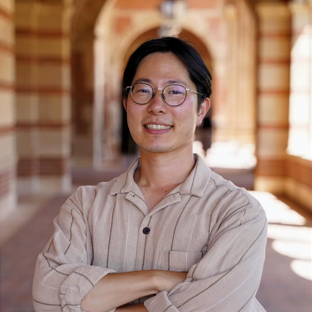 Sangsuk Lee